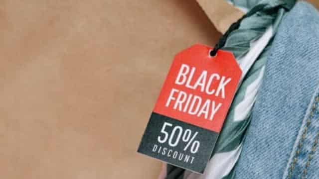 Black Friday online spending hits $10.8B, fueled by discounts and mobile shopping