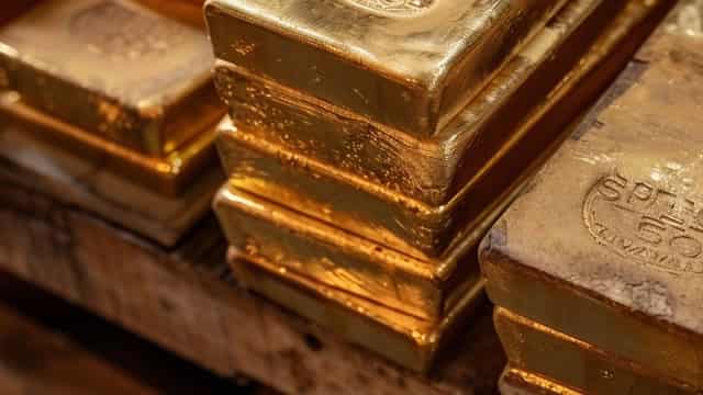 Gold Price Forecast: Battles Resistance Around 20-Day Moving Average