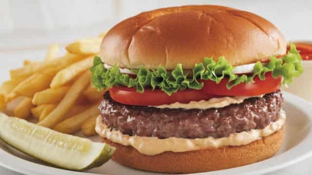 These Analysts Cut Their Forecasts On Wendy's After Q1 Results
