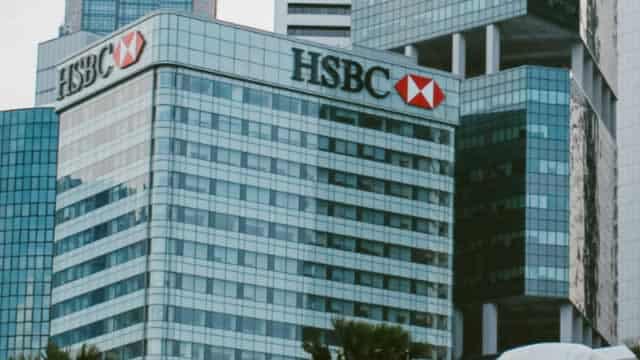 HSBC Hunts for New Chair to Replace Hard-Charging Tucker