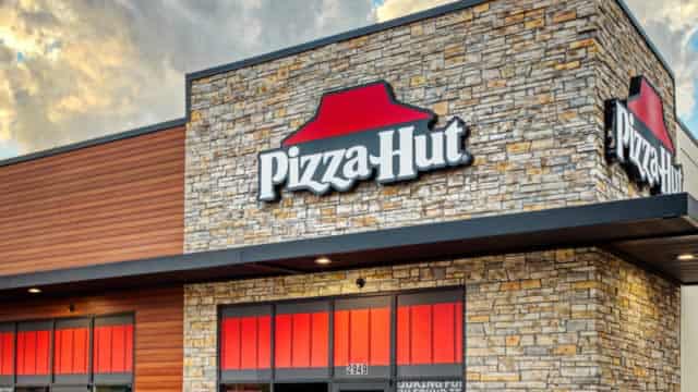 Yum! Brands: Earnings Defy Revenue Dip
