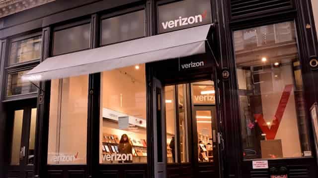 Verizon: An Undervalued Dividend Stock or a High-Yield Trap?
