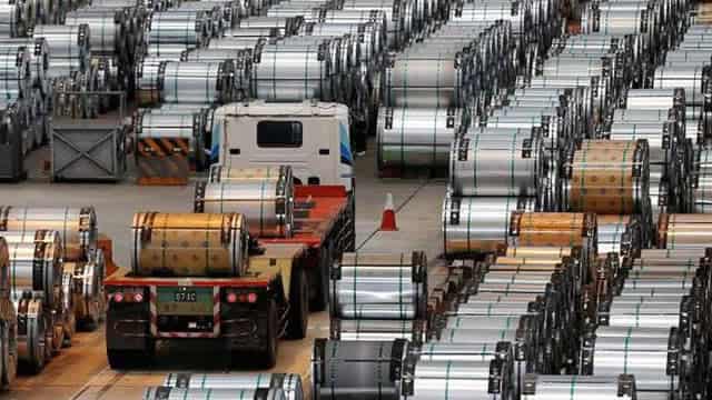 2 Coal Stocks to Watch Amid the Ongoing Weakness in the Industry