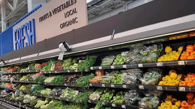 7 Reasons to Buy Walmart Stock Like There's No Tomorrow