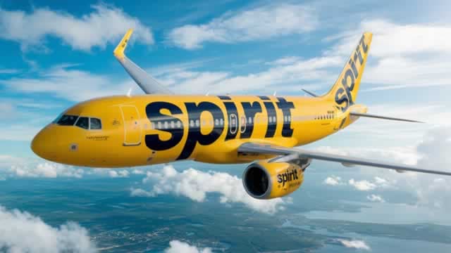 Spirit Airlines is going bankrupt. This rival is already reaping the benefits.