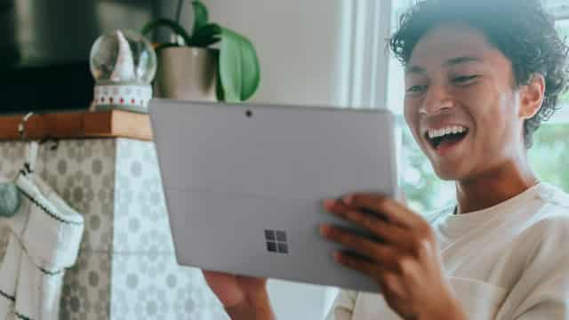 Microsoft Prints Tens of Billions in Free Cash Flow. Time for a High-Yield Dividend?
