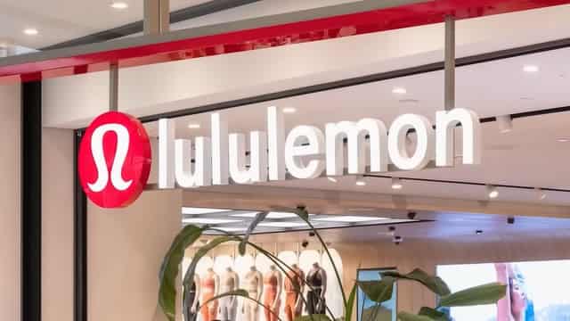 Is Lululemon's 18% Selloff Overdone? Analysts Say Yes