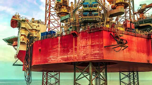 Brazil's Petrobras to revise strategic plan due to lower oil prices