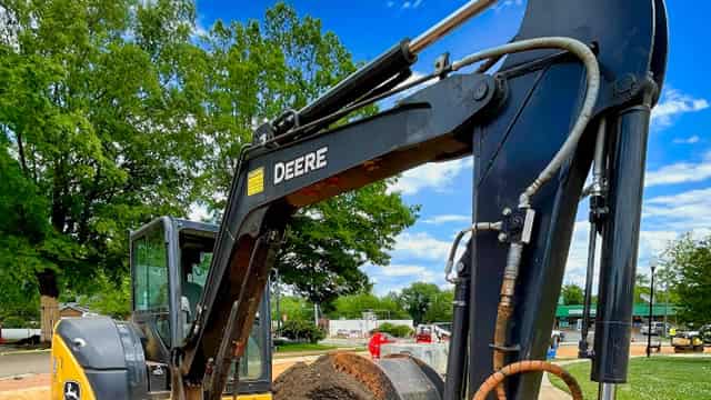 Investors Heavily Search Deere & Company (DE): Here is What You Need to Know