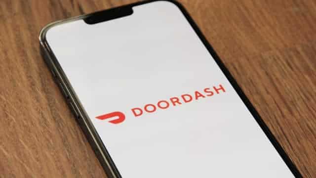 Is DoorDash (DASH) Outperforming Other Computer and Technology Stocks This Year?