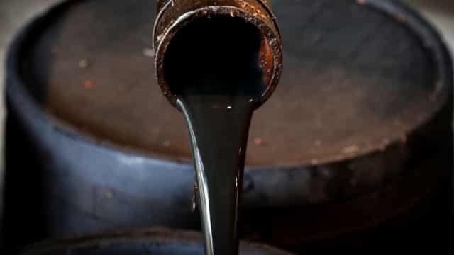 Why Investors Need to Take Advantage of These 2 Oils and Energy Stocks Now