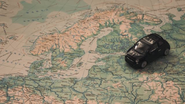 3 Hotel Stocks Worth Watching Despite Industry Pressure