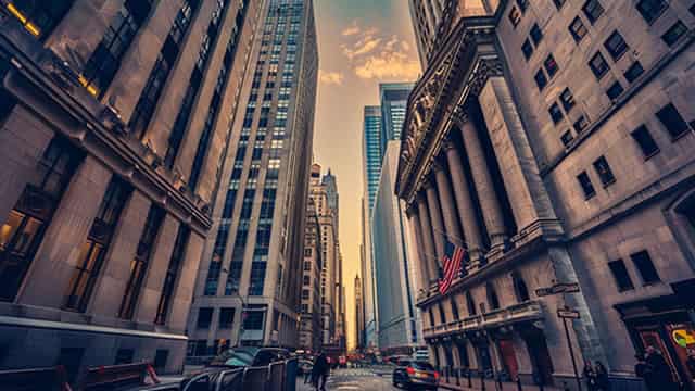 Nasdaq and AWS Partner to Take Global Capital Markets to the Cloud