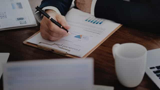 Lazard (LAZ) Q1 Earnings: How Key Metrics Compare to Wall Street Estimates