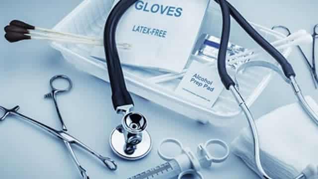 ISRG vs. SYK: Which Robotic-Device Innovator Is a Better Buy?