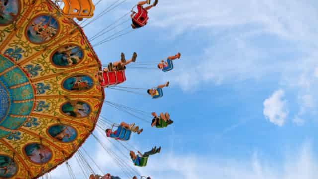 Trip.com (TCOM) Stock Drops Despite Market Gains: Important Facts to Note