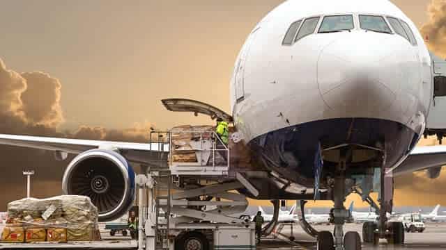 C.H. Robinson (CHRW) Q1 Earnings: Taking a Look at Key Metrics Versus Estimates