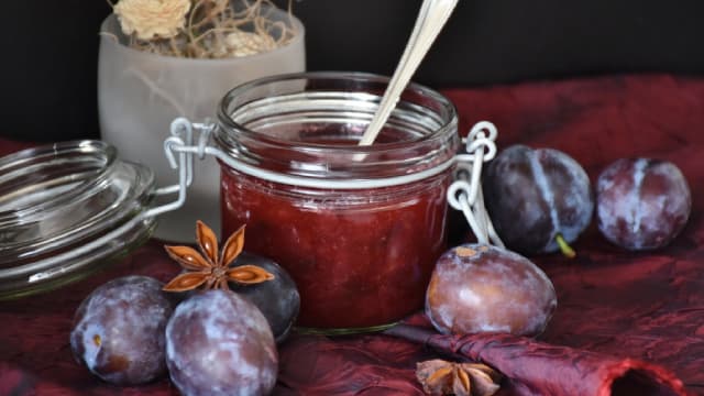 Bunge Sales Surge, Backs Full-Year Adjusted Earnings Forecast