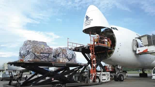 C.H. Robinson to Report Q1 Earnings: What's in Store for the Stock?