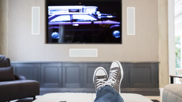 Compared to Estimates, Charter (CHTR) Q3 Earnings: A Look at Key Metrics