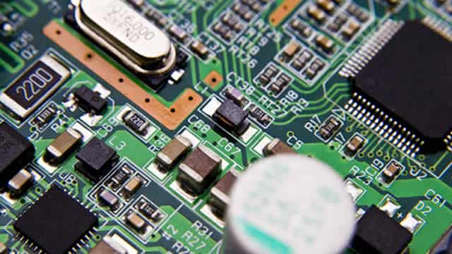 Here's What Key Metrics Tell Us About Analog Devices (ADI) Q1 Earnings