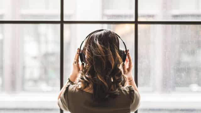 Insights Into Sirius XM (SIRI) Q1: Wall Street Projections for Key Metrics