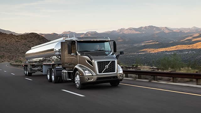 Landstar Q3 Earnings Miss, Revenues Beat Estimates, Down Y/Y