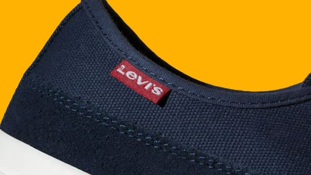 Levi Strauss falls 10% after cautious Q4 outlook affected by tariff worries