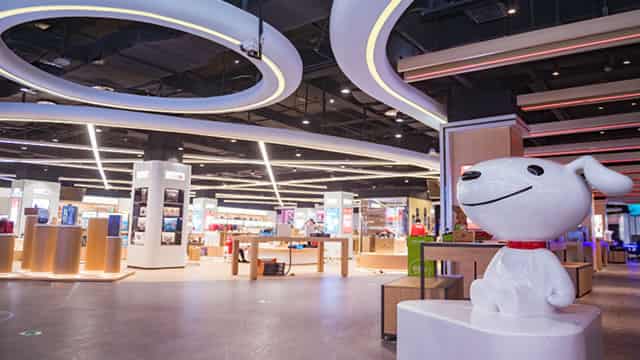 China's JD.com tops quarterly revenue estimates as consumer demand holds up