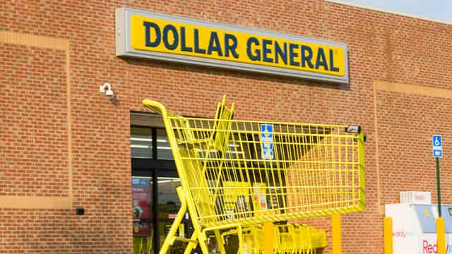 Why Dollar General Stock Fell 44% in 2024