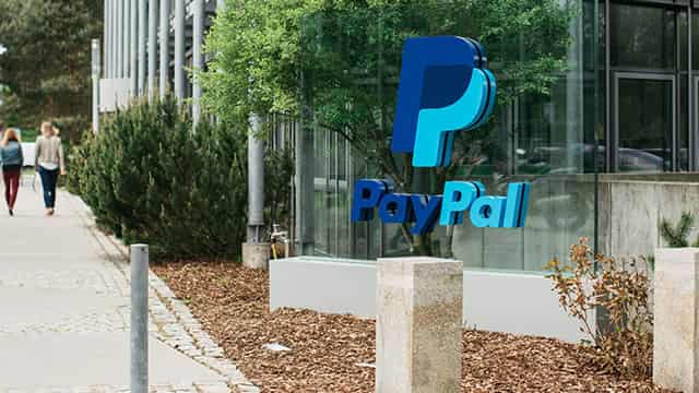PYPL's Q1 Earnings Top Estimates, Revenues Up Y/Y, Shares Rise
