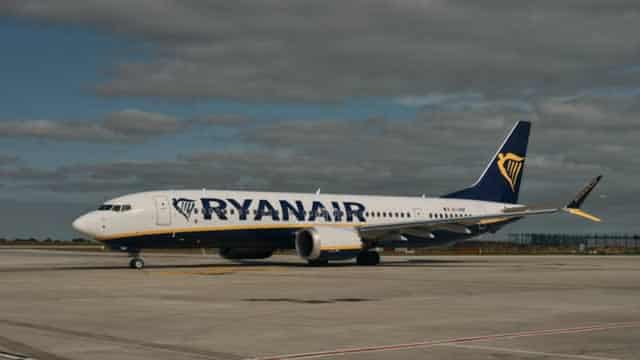 Nine injured in Ryanair emergency landing in Germany