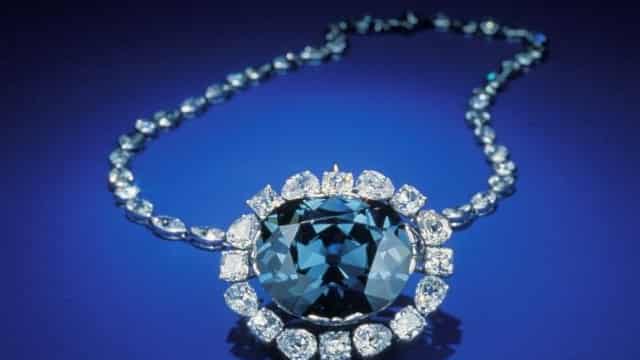 These Analysts Increase Their Forecasts On Signet Jewelers After Better-Than-Expected Q1 Earnings