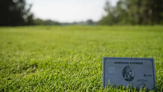 3 Reasons to Buy American Express Stock Right Now