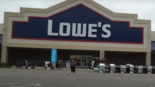 Here is What to Know Beyond Why Lowe's Companies, Inc. (LOW) is a Trending Stock