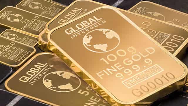 Gold News: Safe-Haven Demand Pushes Prices Higher Amid Trade Uncertainty