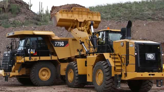 CAT Q1 Earnings & Revenues Miss Estimates on Weak Volumes