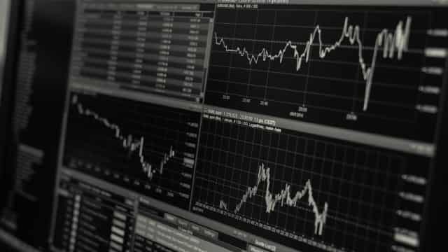 Top Performing Leveraged/Inverse ETFs: 01/05/2025