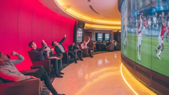 DraftKings, Flutter Sell-Off 'Overdone': Analyst Says Prediction Markets Provide $5 Billion Opportunity