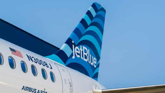 JBLU's Q1 Loss Narrower Than Expected, Revenues Decline Y/Y