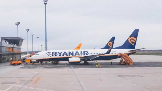 Ryanair Earnings Came Ahead of Estimates in Q2, Revenues Up Y/Y