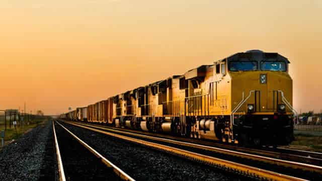 Norfolk Southern: Moving Efficiently Into 2025