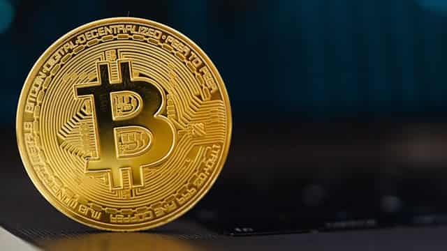 Cryptocurrencies: Bitcoin Back Above $60K