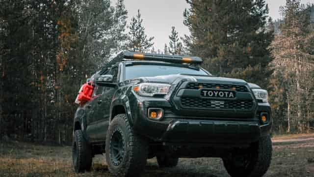 Toyota Q4 Earnings Surpass Estimates but Decline Year Over Year