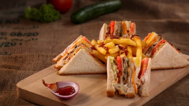 First Watch Restaurant Group, Inc. (FWRG) Q3 Earnings Lag Estimates