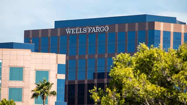 Wells Fargo Stock Surges 58% in a Year: Time to Buy Now or Wait?