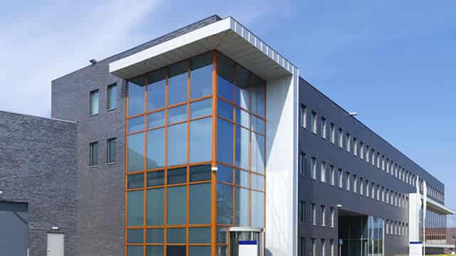 Jones Lang LaSalle (JLL) Earnings Expected to Grow: Should You Buy?