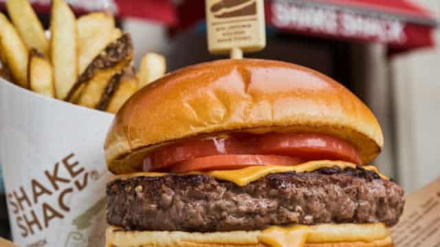 Shake Shack's new Atlanta restaurant pours cocktails with your burger