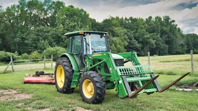 Deere & Company (DE) Is a Trending Stock: Facts to Know Before Betting on It