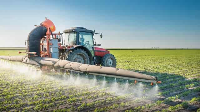 Scotts Miracle-Gro (SMG) Tops Q2 Earnings Estimates
